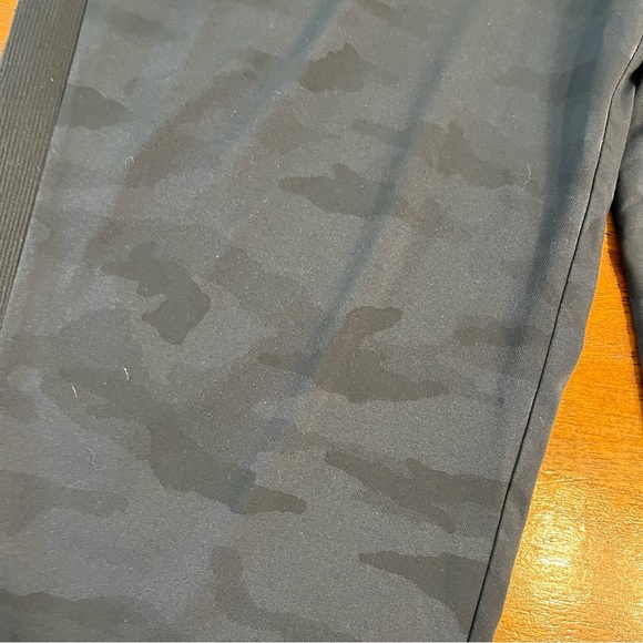 Athleta women’s navy Brooklyn ankle camo pant size 12 - Picture 2 of 10